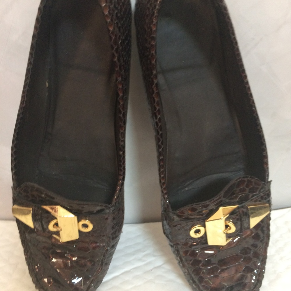 Stuart Weitzman Embossed Patent Leather Flats - image 6